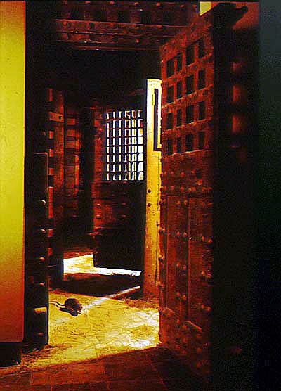 037-Ворота Ньюгейтской тюрьмы